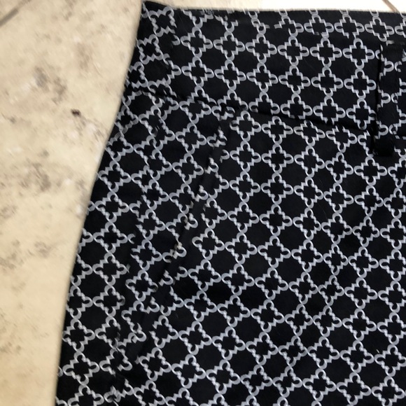 Capris - Picture 3 of 4